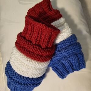 Hand Knit Skrunchers™ Scrunching Leg Warmers 10" Calf Size 10 to 12 yrs. Average